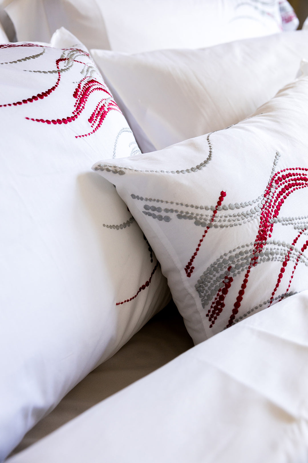 Milano Queen Size Embroidered Cotton 6 pc Duvet Cover Set