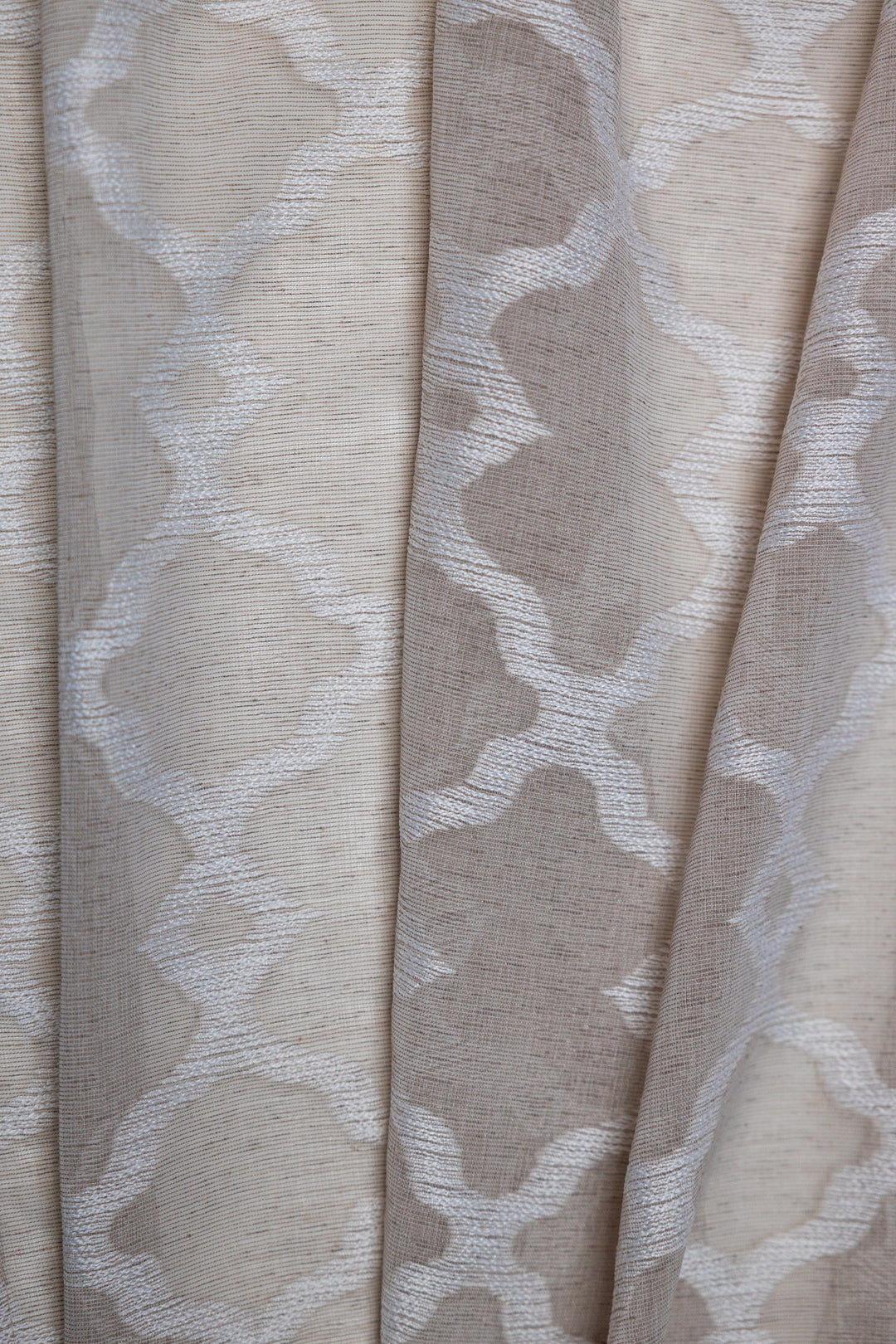 Rideau transparent à motif jacquard rétro Modena Avec Oeillets 108"x 95"