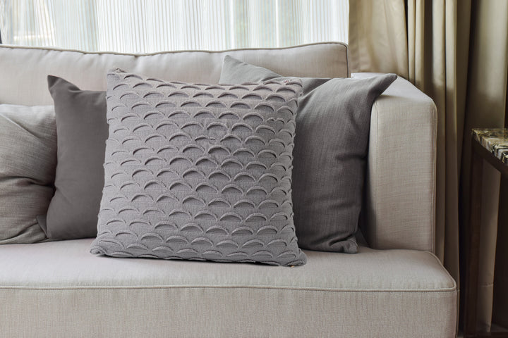 Coussin décoratif en tricot à motif  gris