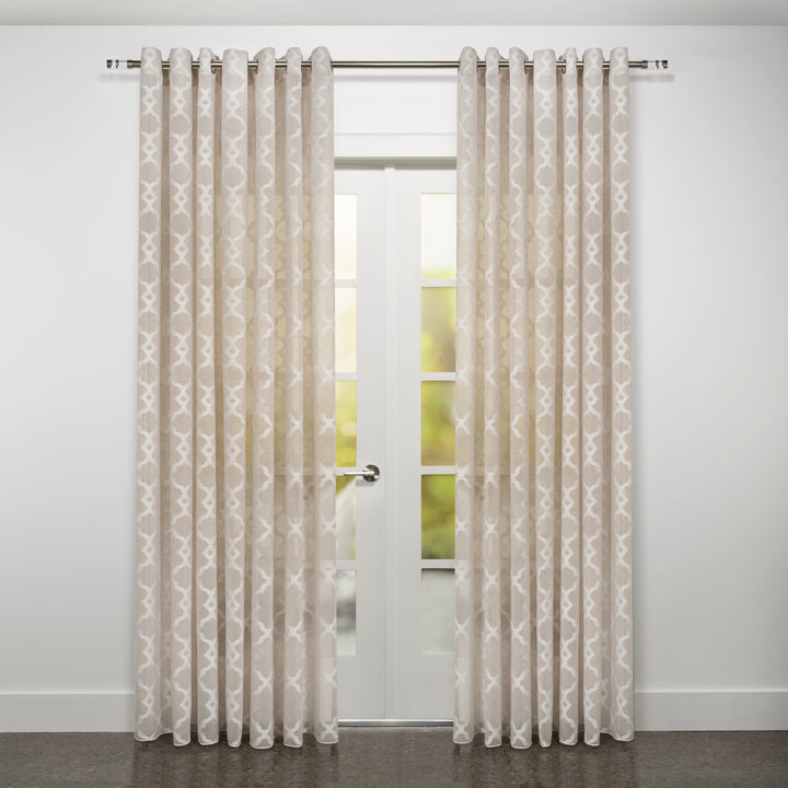 Rideau transparent à motif jacquard rétro Modena Avec Oeillets 108"x 95"