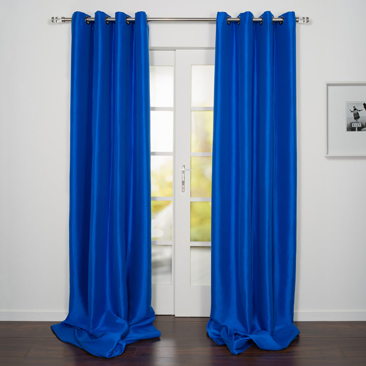 Rideau Assombrissants en fausse soie Oslo avec Oeillets 54" x 108"