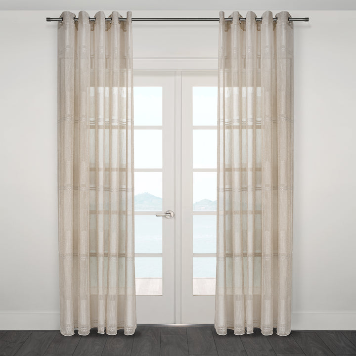 Rideau jacquard semi-transparent d'inspiration BoHo de Termoli 80"x95"