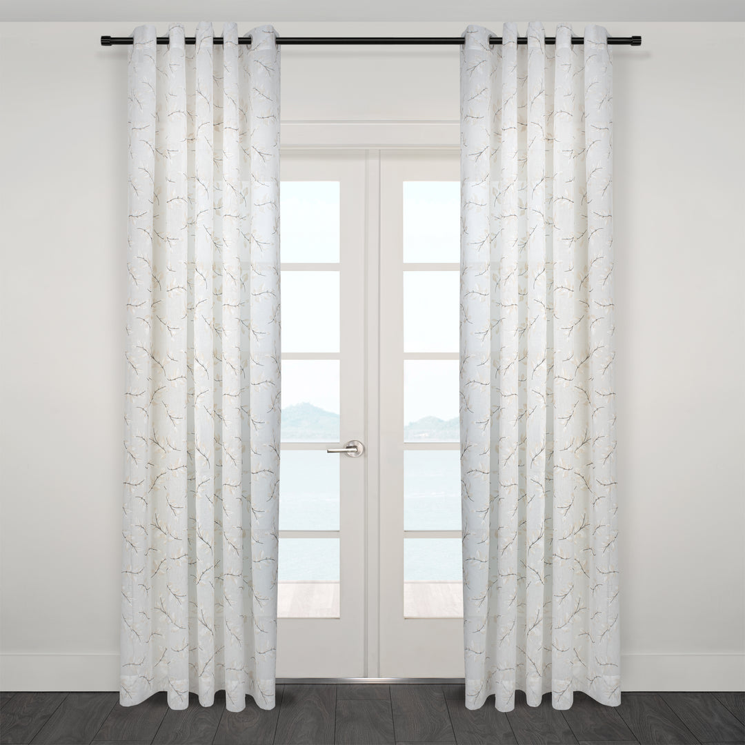 Vienne Multi printed floral Design Curtain 80"x95"